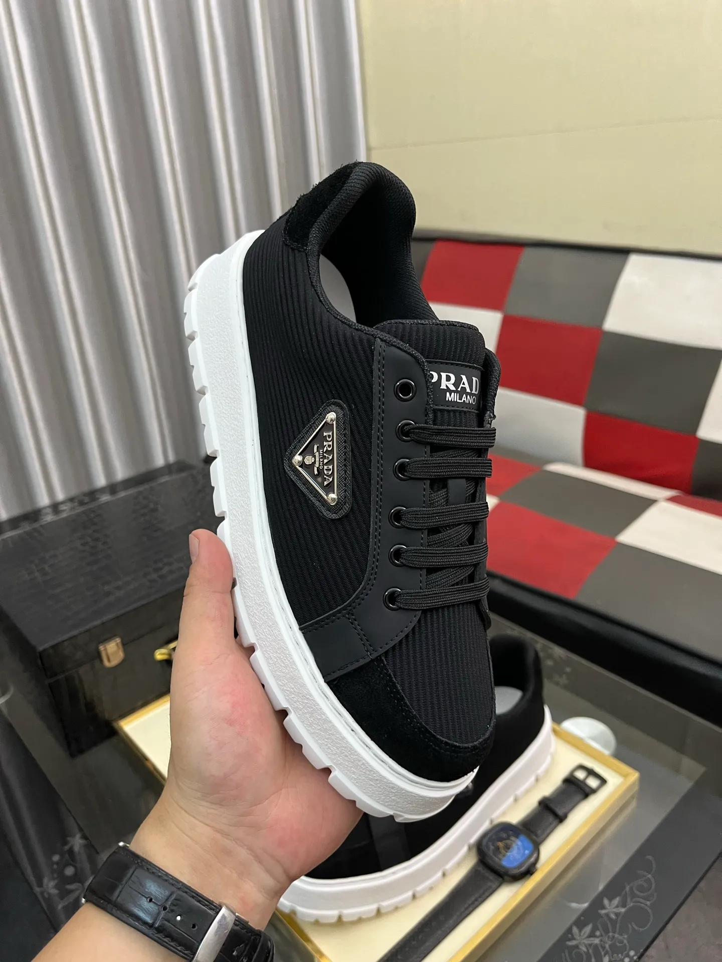 Men's Men's Shoes💰440⌚️⌚️《PRADA*》The latest and most popular casual shoes, top brand [seduce] luxury~purchasing agent, top~quality. [Strong] The upper is made of imported breathable special materials ➕ breathable feet (•) with fine workmanship. Original stylish and stylish soft rubber wear-resistant outsole, light and comfortable on the foot, size: 38-445️⃣colors available